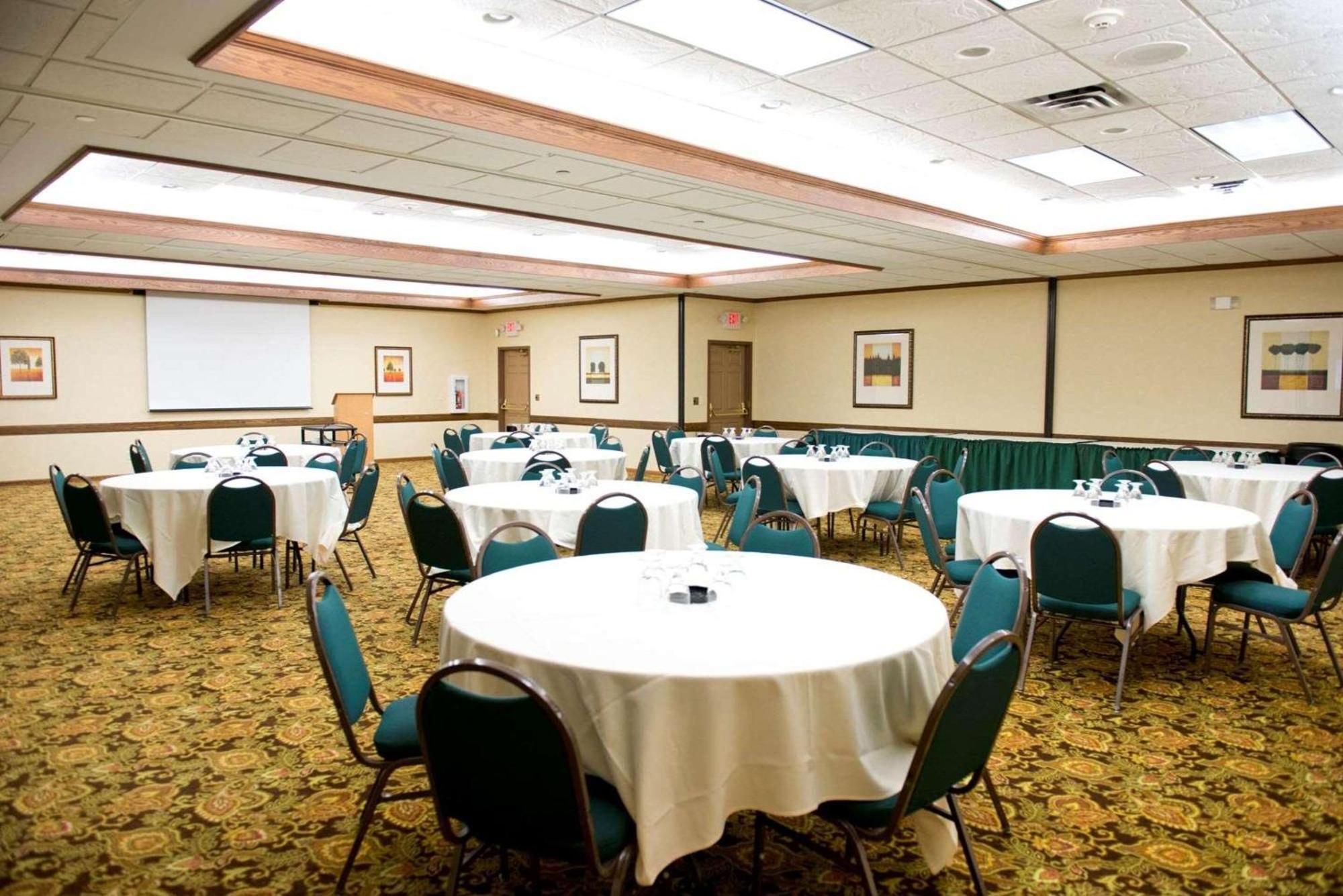 Country Inn & Suites By Radisson, Chanhassen, Mn Ngoại thất bức ảnh